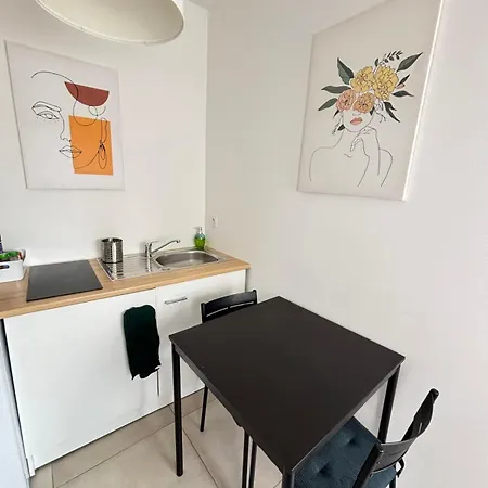 بيت للعطل Soh Rent 2 Tv- Wifi Proche Gare *